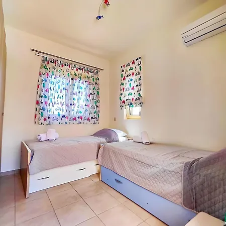 Libre Mare, Your Cozy Vacation Vila *