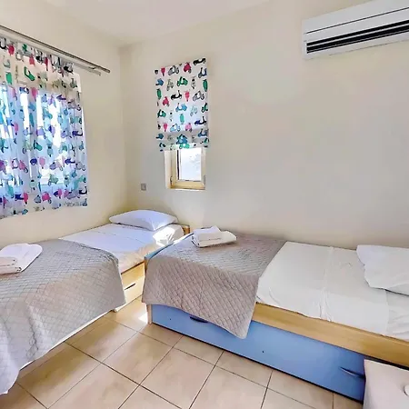 Libre Mare, Your Cozy Vacation Vila *